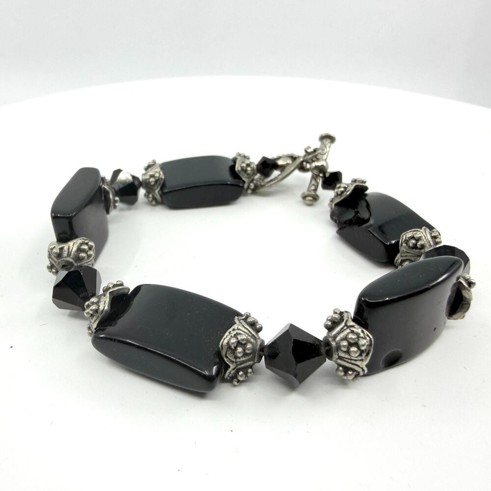 Elegant Black Beaded Bracelet Silver Tone Accents Toggle Clasp Statement Jewelry